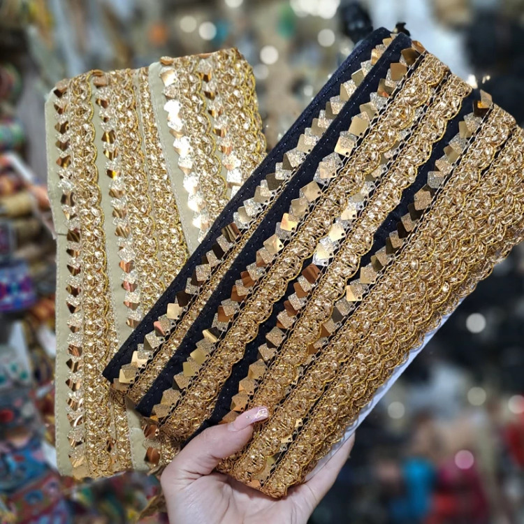 یراق سنتی در دو رنگ مشکی و طلایی