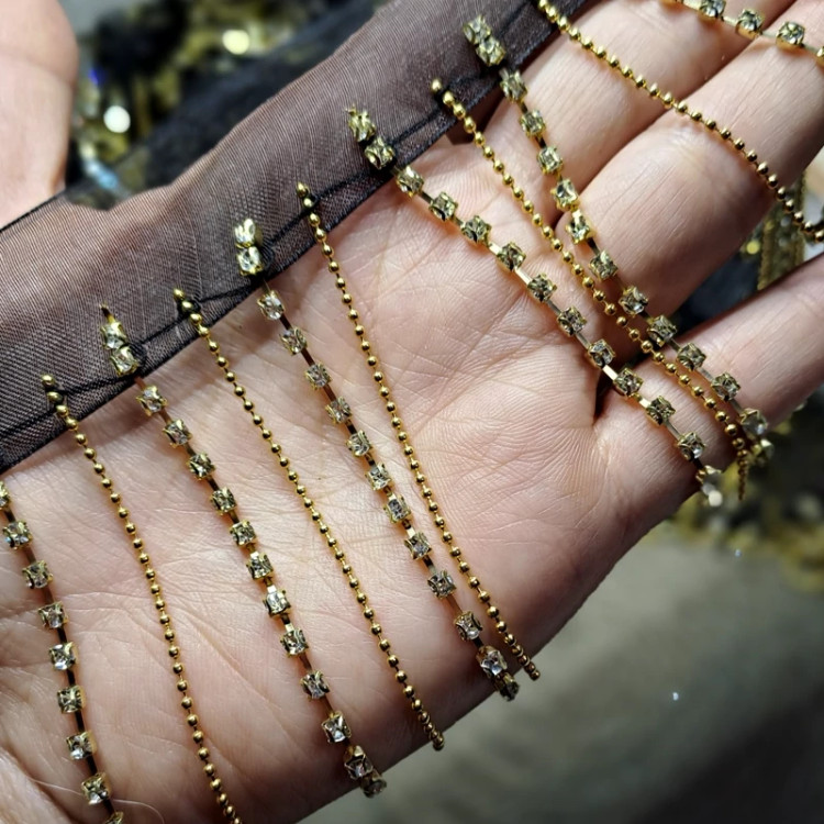 یراق اویز دار نگینی کاملا مجلسی