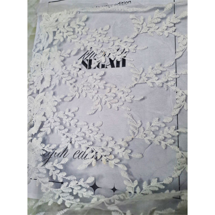 دانتل سفید عرض 40 سانت