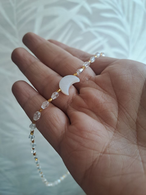 گردنبند ماه