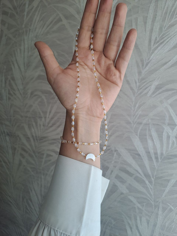 گردنبند ماه