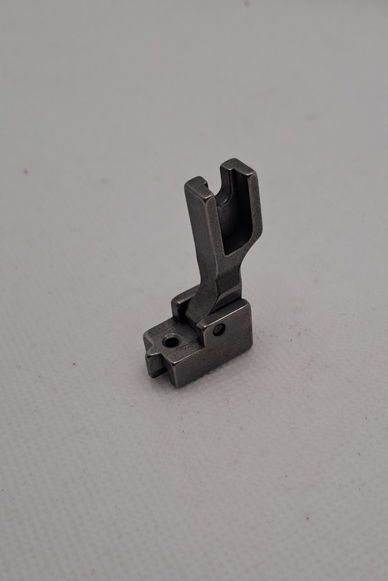 پایه زیپ مخفی برای چرخ راسته دوزی