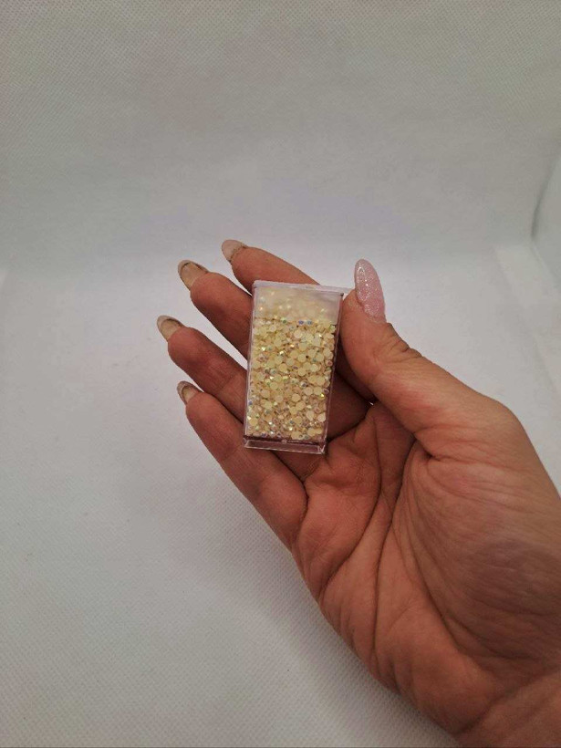 نگین ته صاف